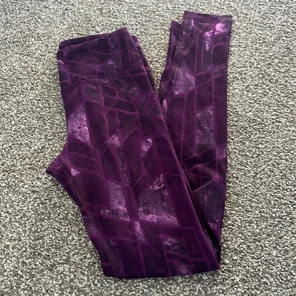 Zobha Leggings in a fun purple pattern! - Picture 2 of 4